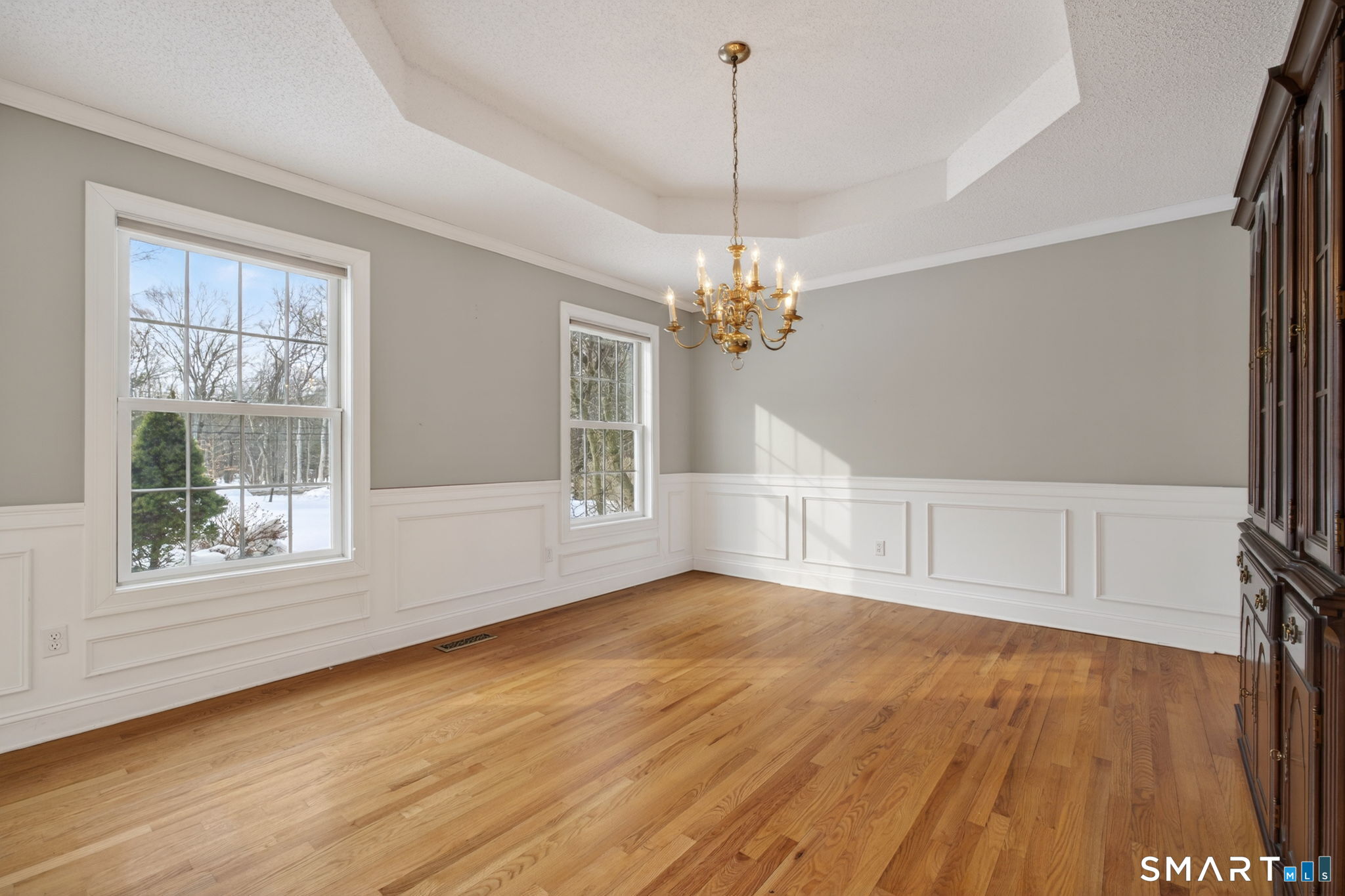 149 Ford Road Woodbridge, CT 06525 - Photo 21 of 47 DINING ROOM WITH TRAY CEILING