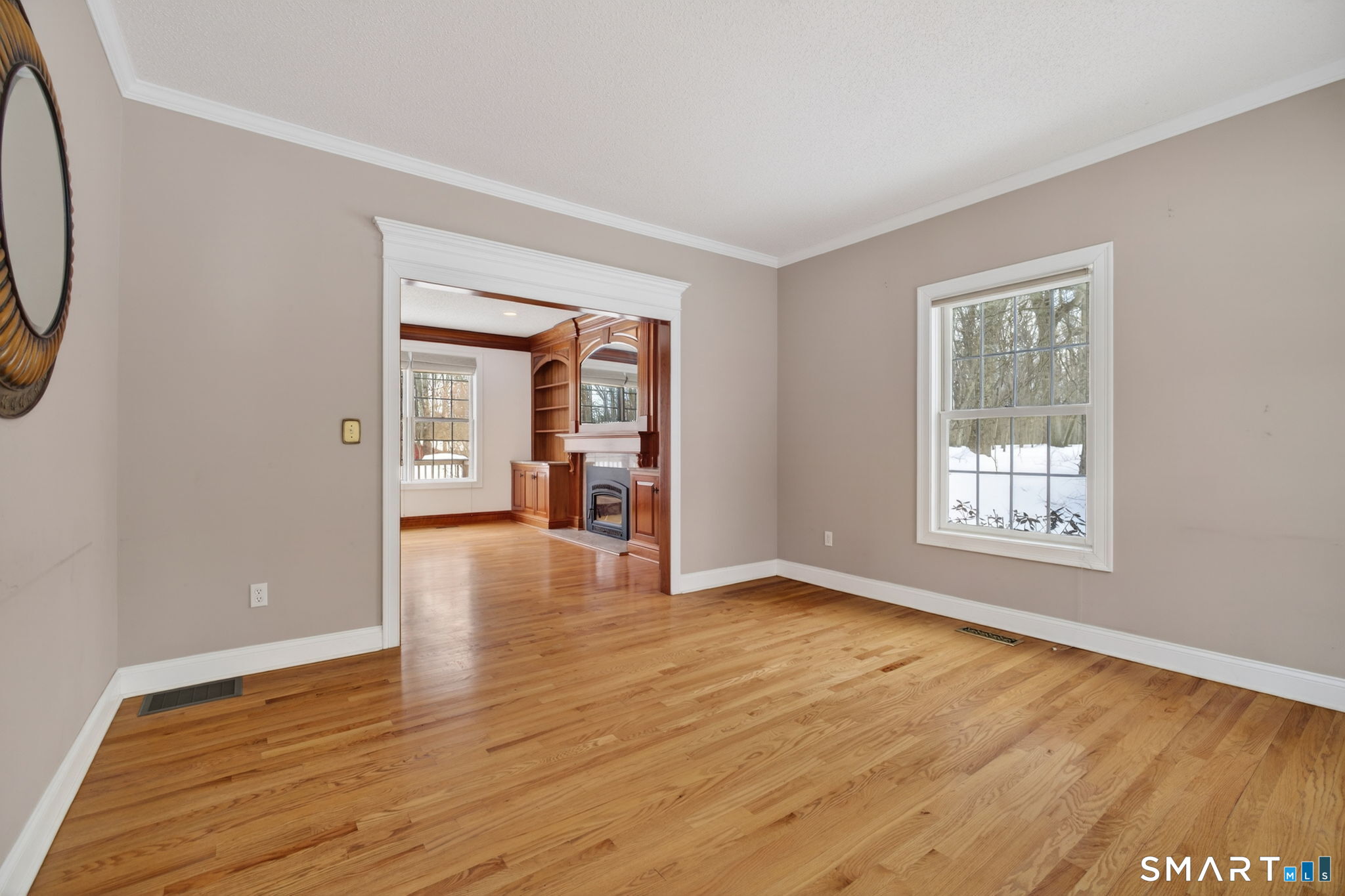 149 Ford Road Woodbridge, CT 06525 - Photo 25 of 47 LIVING ROOM