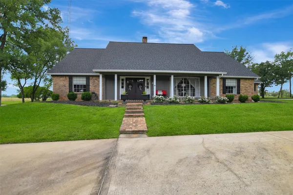 $515,000 | 925 Standley Road, Madisonville, TX 77864