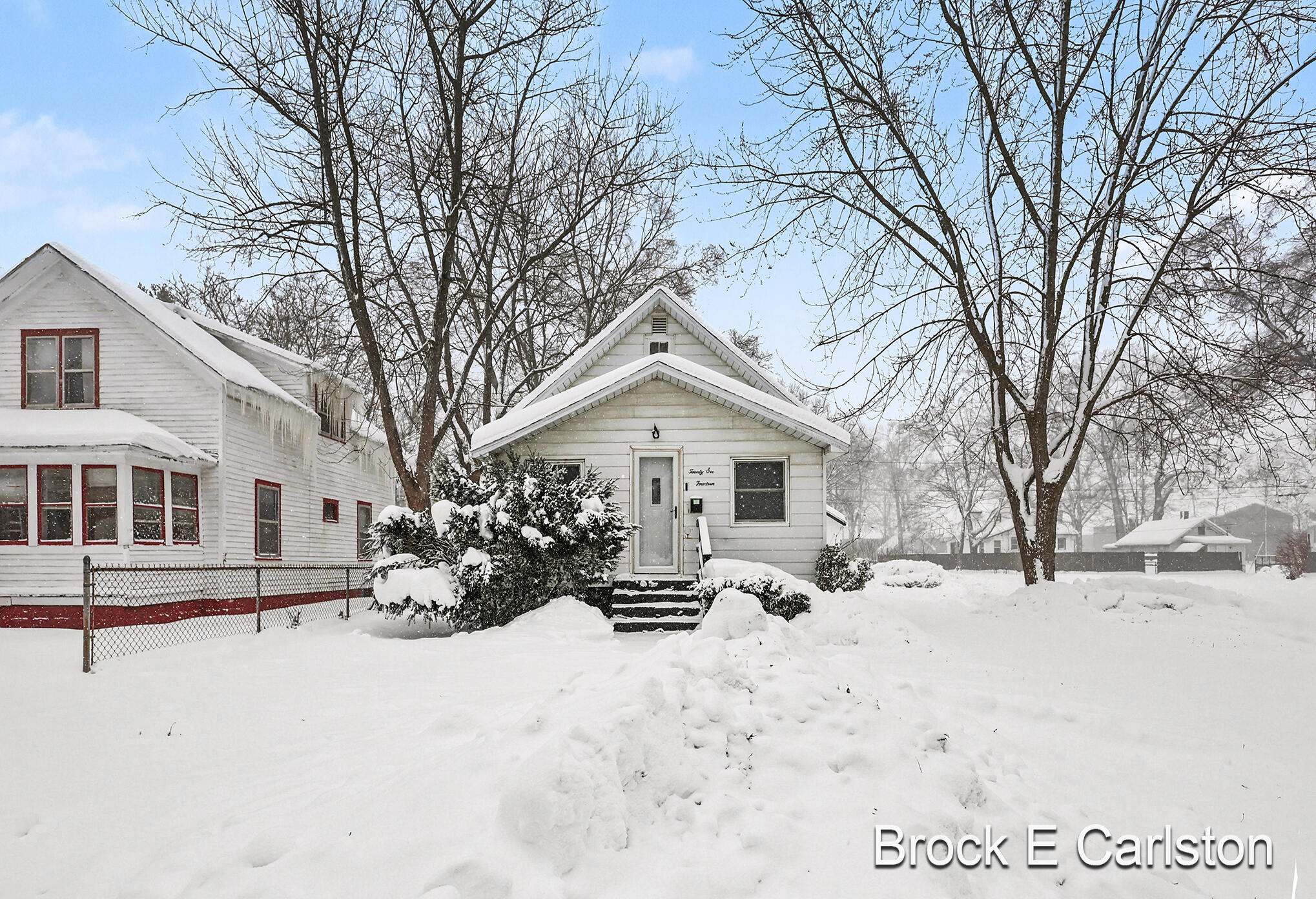 2614 Riordan Street Muskegon, MI 49444 - Photo 2 of 38 QJ1A0579