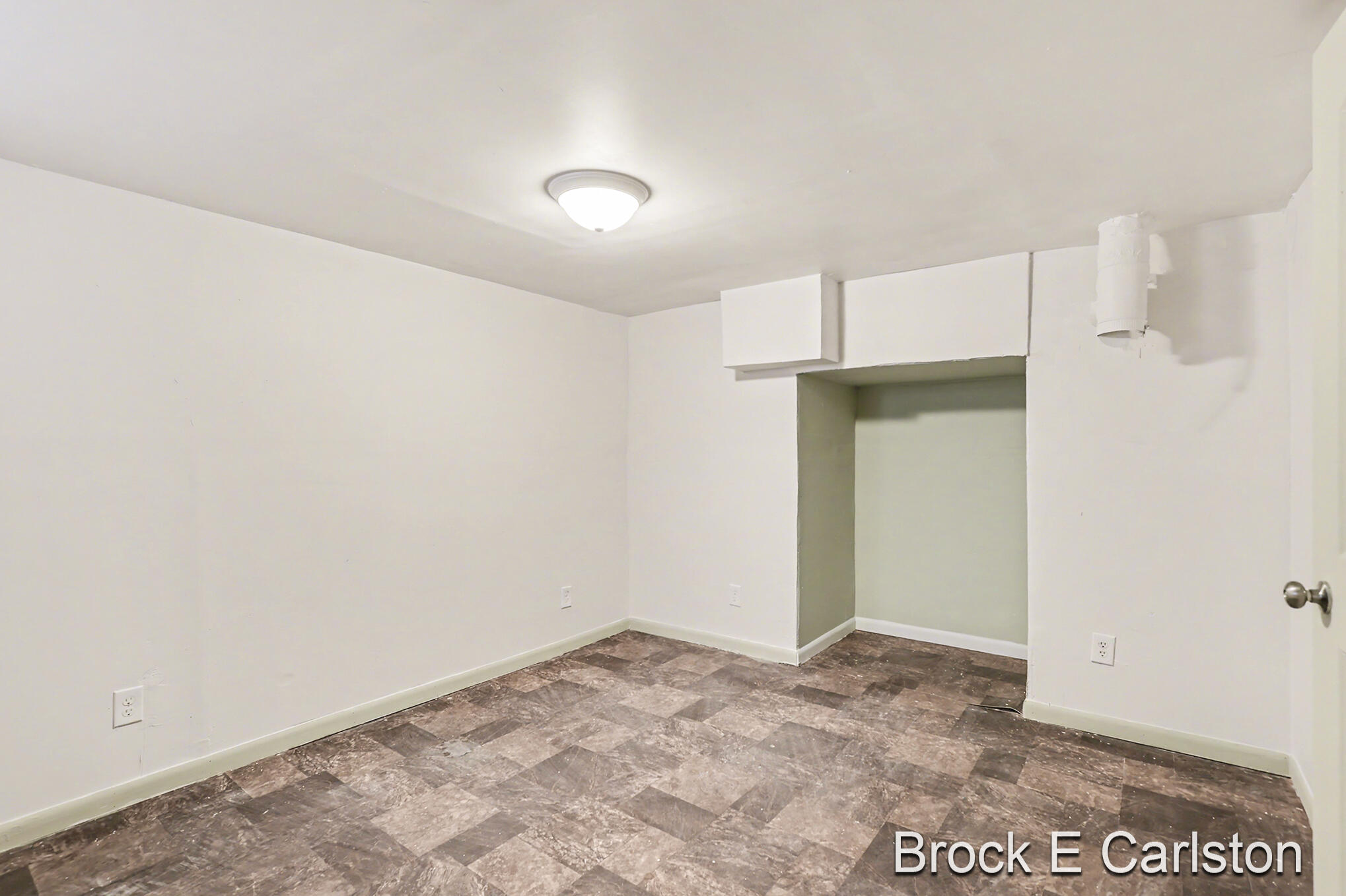 2614 Riordan Street Muskegon, MI 49444 - Photo 30 of 38 QJ1A0606