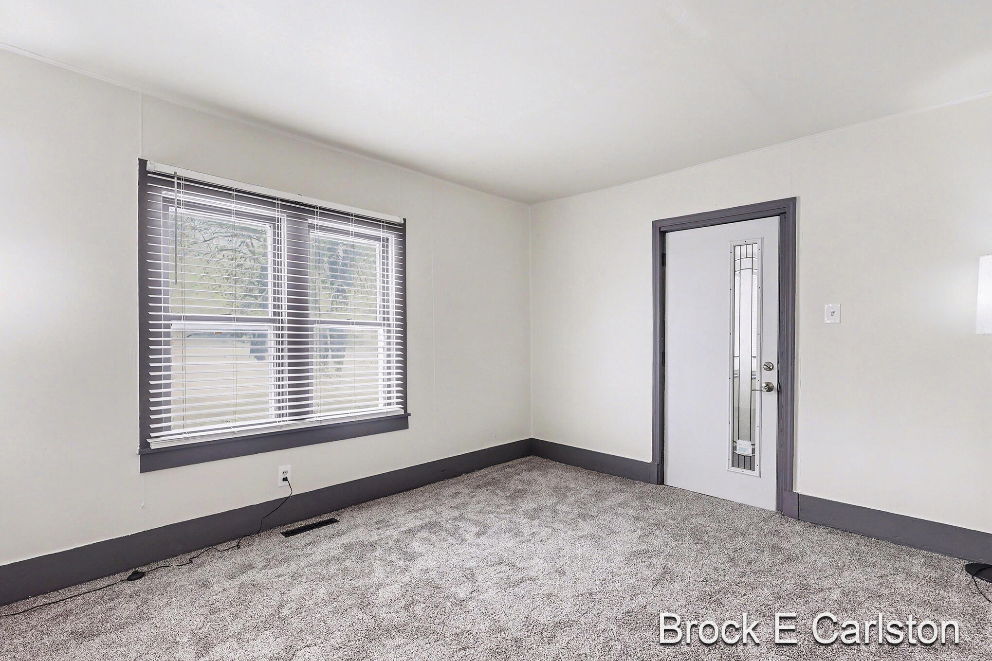 2614 Riordan Street Muskegon, MI 49444 - Photo 7 of 38 QJ1A0711