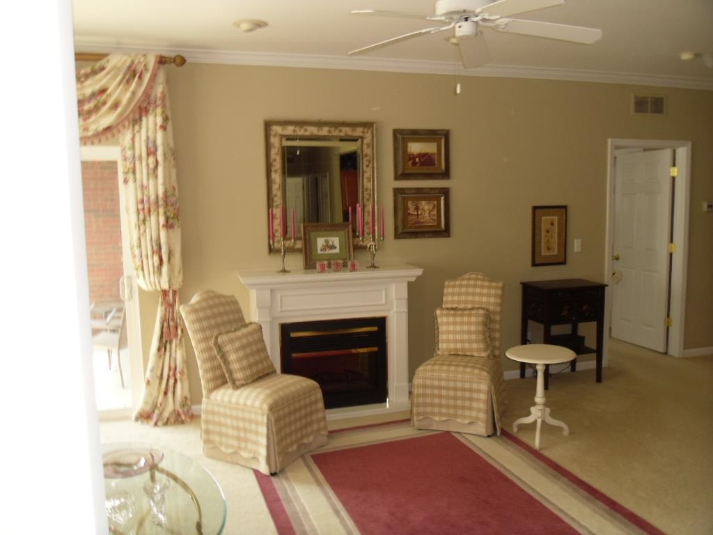 1841 Flagstone Circle Rochester, MI 48307 - Photo 7 of 28 31206071-6.JPG