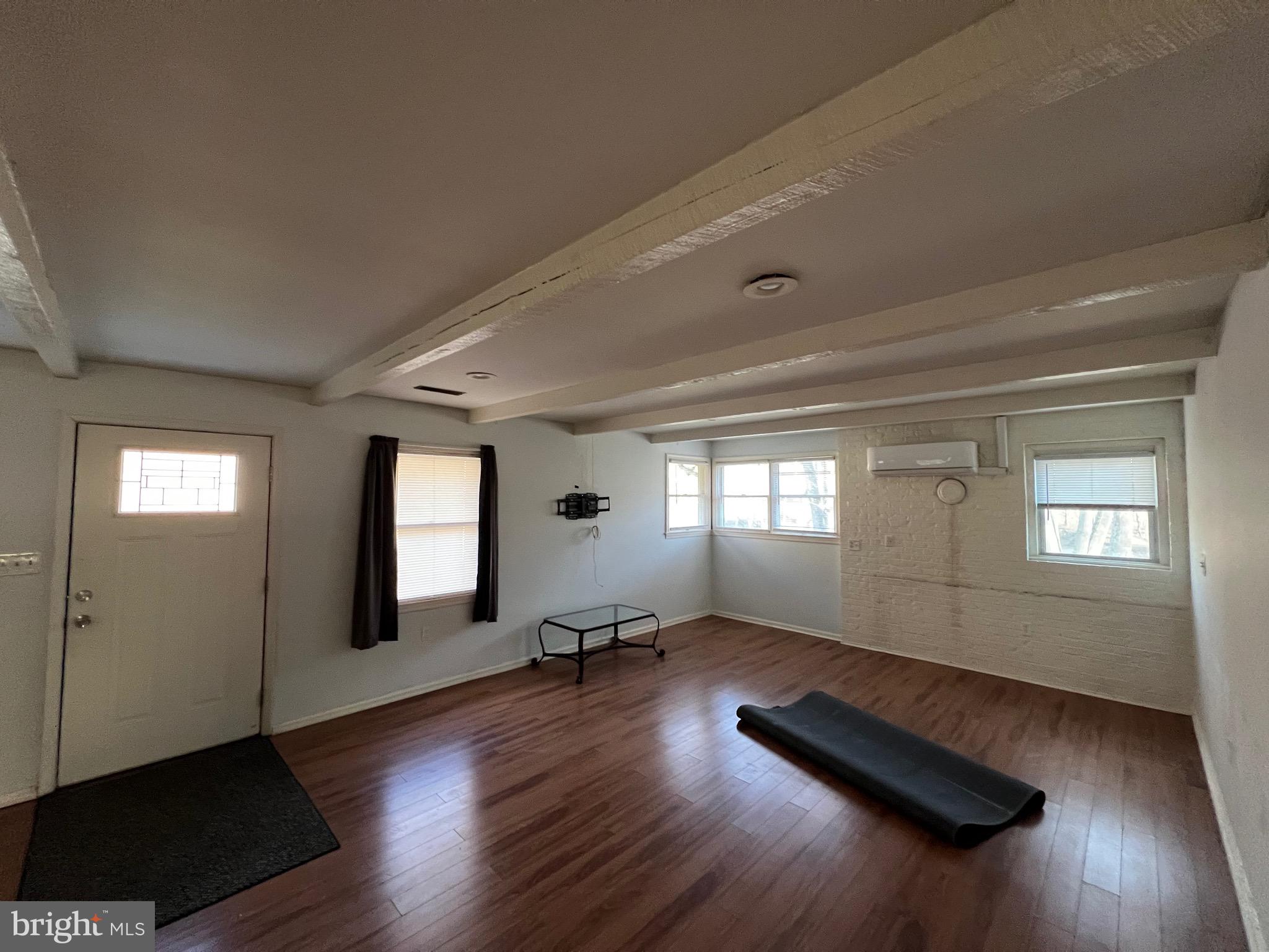 7934 North River Road Rio, WV 26755 - Photo 21 of 50 Living Room
