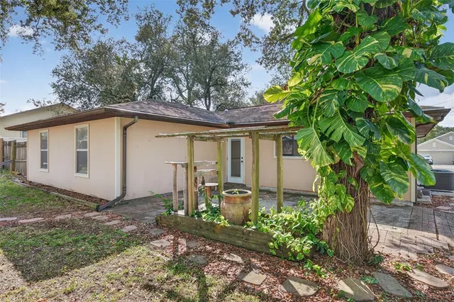 $259,900 | 7157 Landmark Drive, Spring Hill, FL 34606