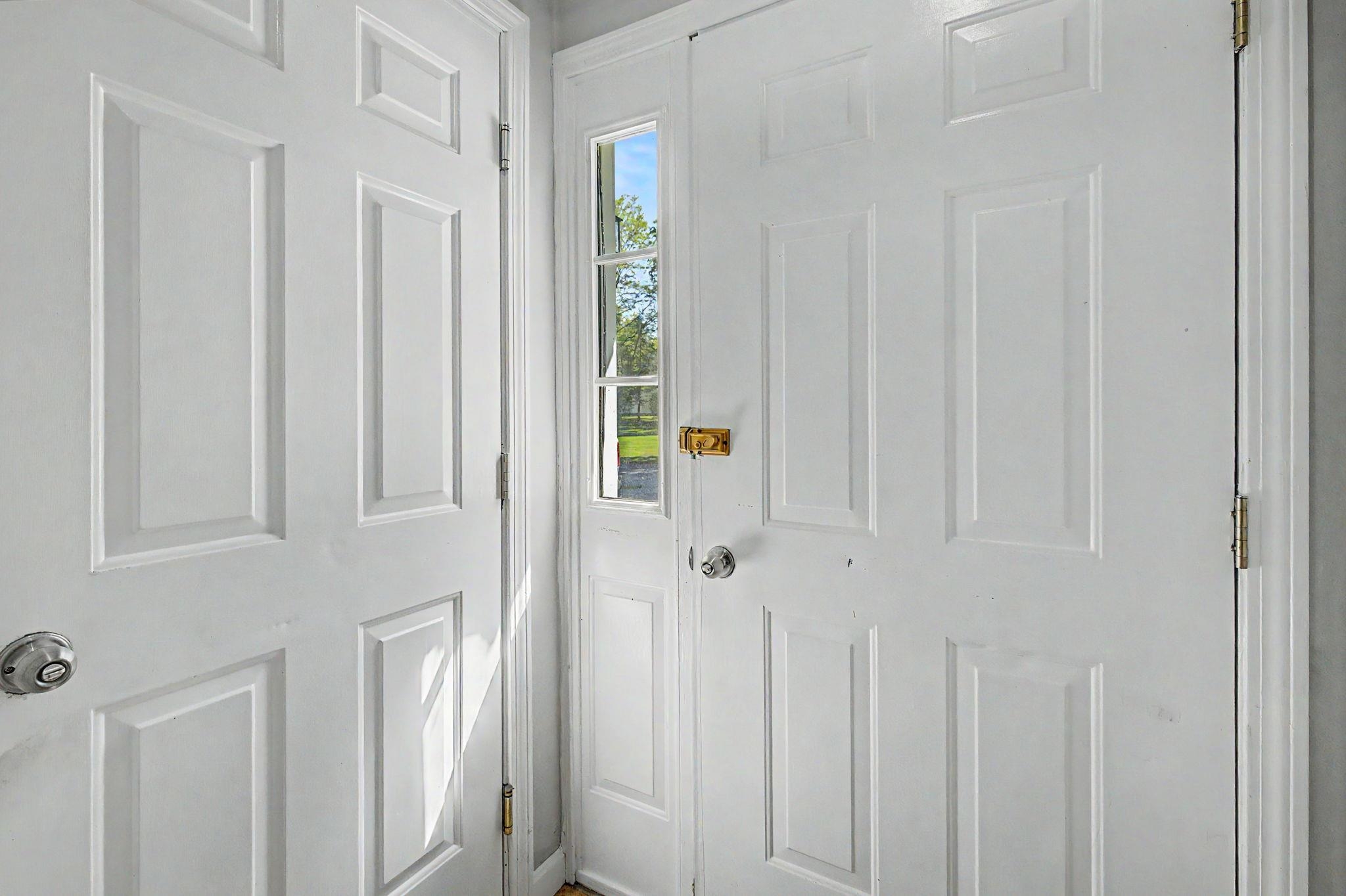 1029 South Mammoth Road, Unit 15 Manchester, NH 03109 - Photo 23 of 37