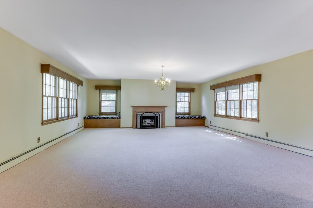 12 Woodland Road West Edina, MN 55424 - Photo 12 of 22 Gallery Image 12