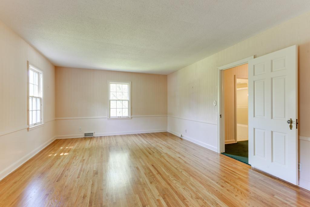 12 Woodland Road West Edina, MN 55424 - Photo 13 of 22 Gallery Image 13