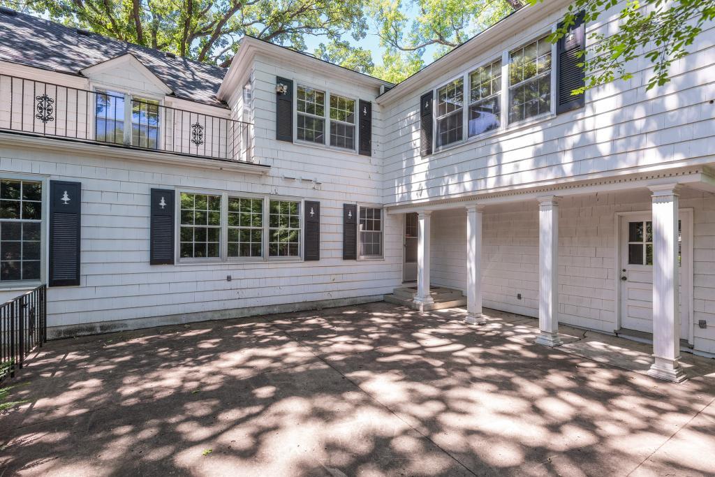 12 Woodland Road West Edina, MN 55424 - Photo 17 of 22 Gallery Image 17