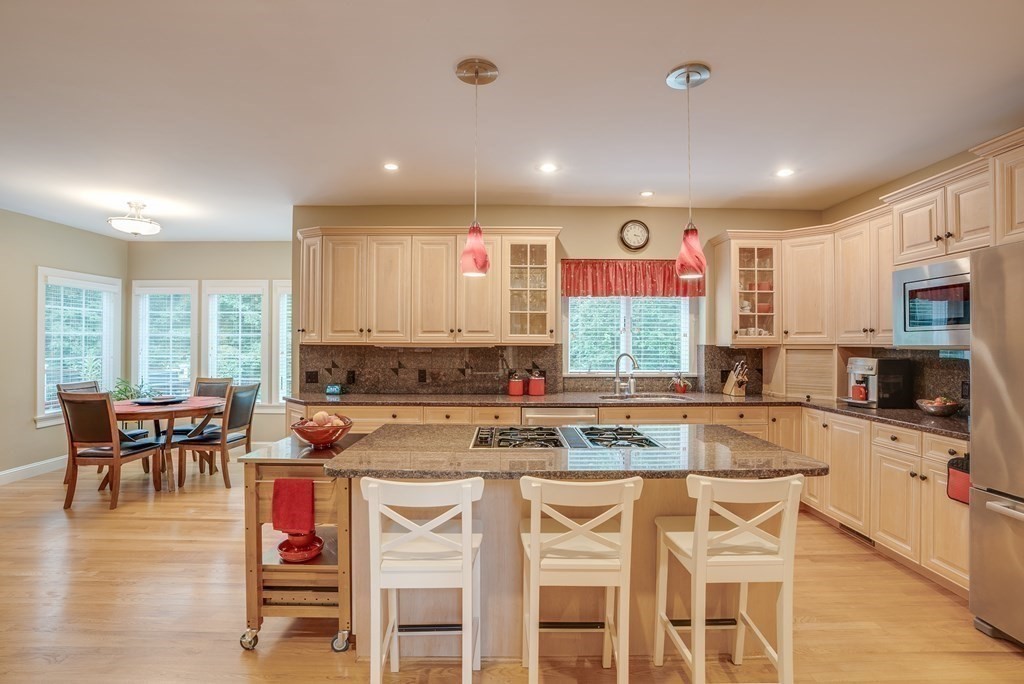 12 Page Road Bedford, MA 01730 - Photo 4 of 40 Gallery Image 4