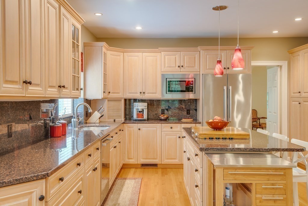 12 Page Road Bedford, MA 01730 - Photo 6 of 40 Gallery Image 6