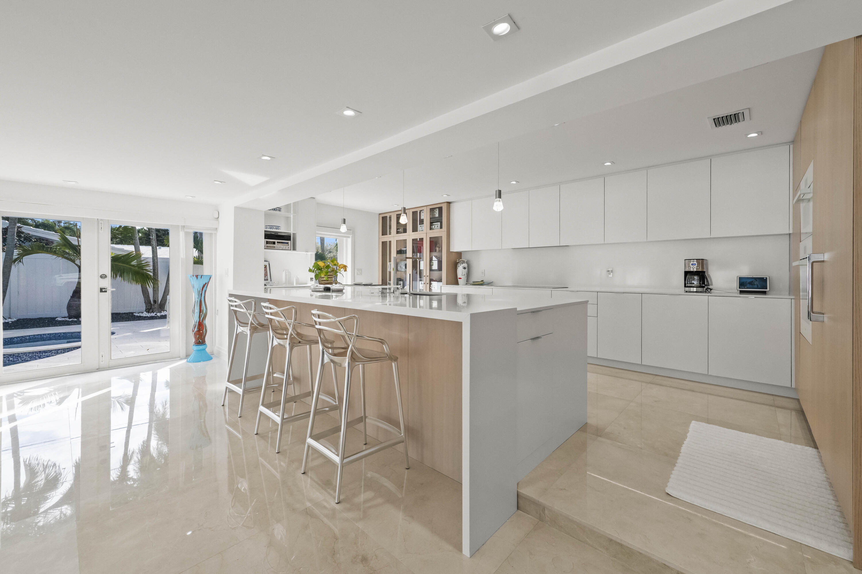 838 West Palmetto Park Road Boca Raton, FL 33486 - Photo 11 of 37 Kitchen