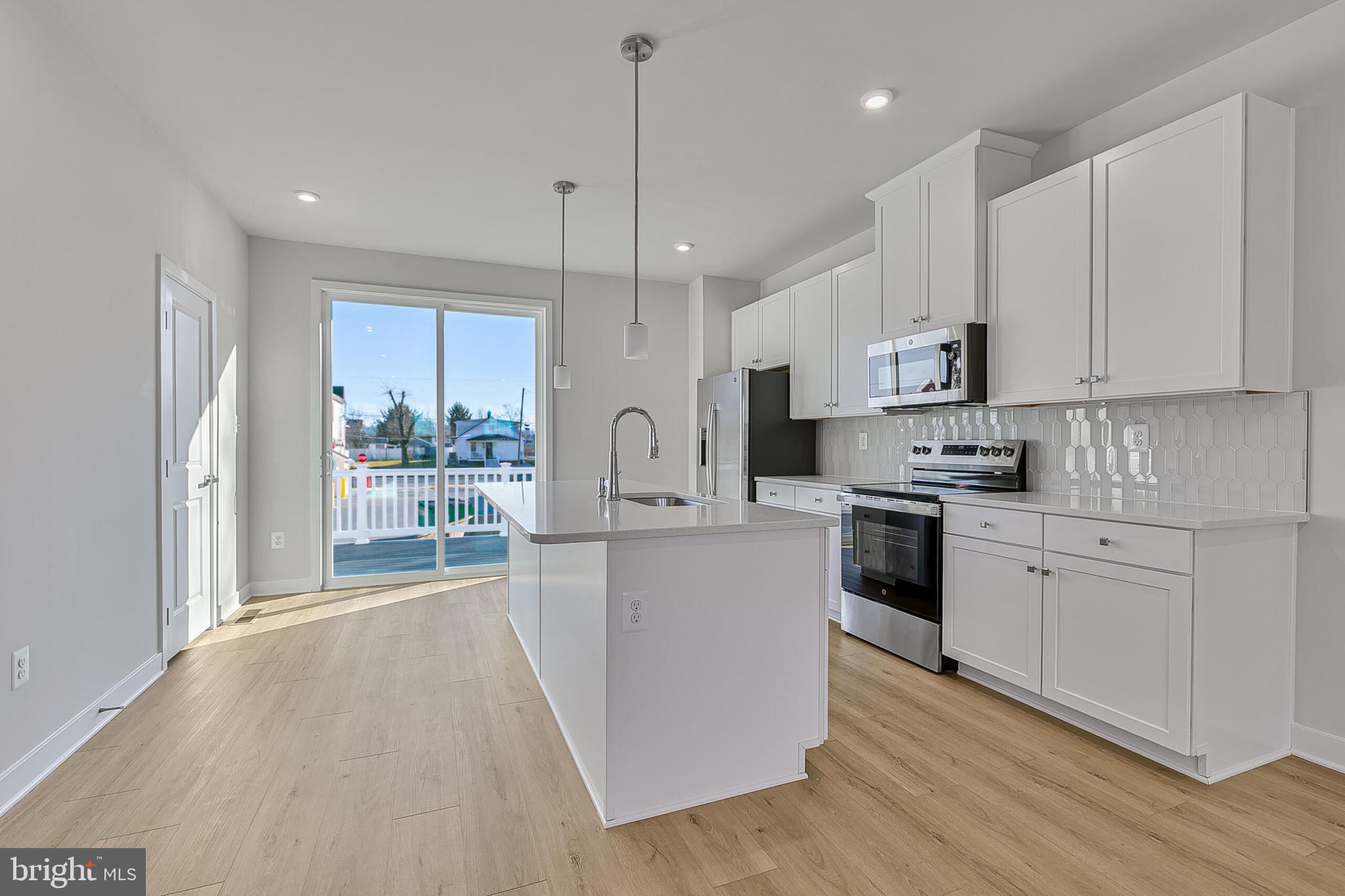 33 D Mystic Drive Ranson, WV 25438 - Photo 14 of 39