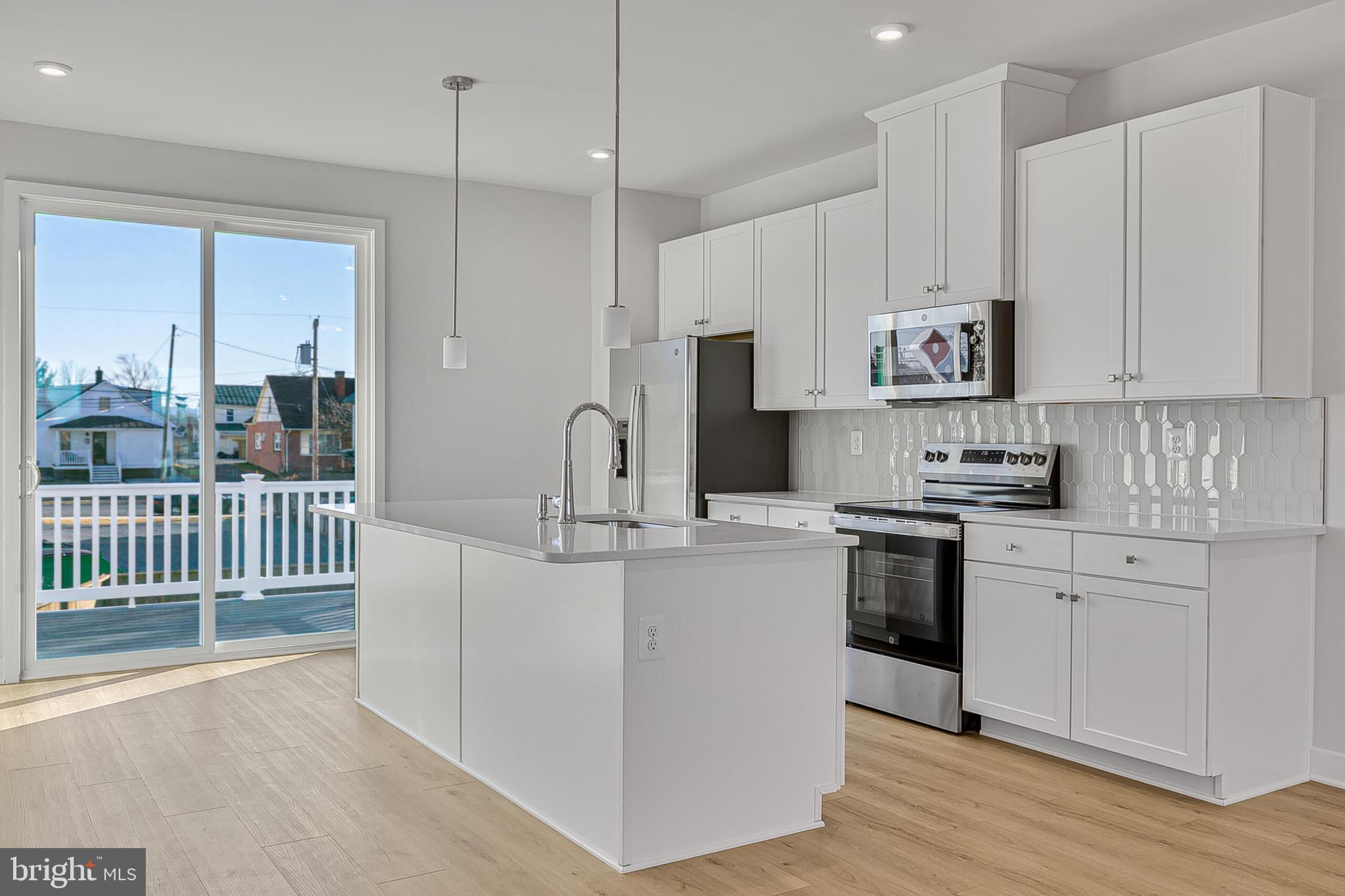 33 D Mystic Drive Ranson, WV 25438 - Photo 16 of 39