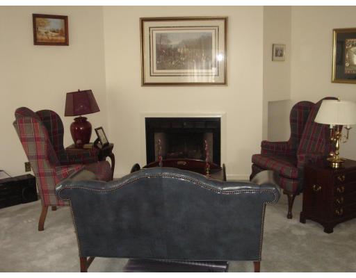 9 B Gates Road, Unit 9B Worcester, MA 01603 - Photo 2 of 4 Gallery Image 2