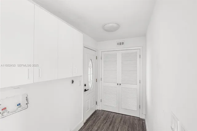 $620,000 | 1515 Southeast 32nd Terrace, Cape Coral, FL 33904