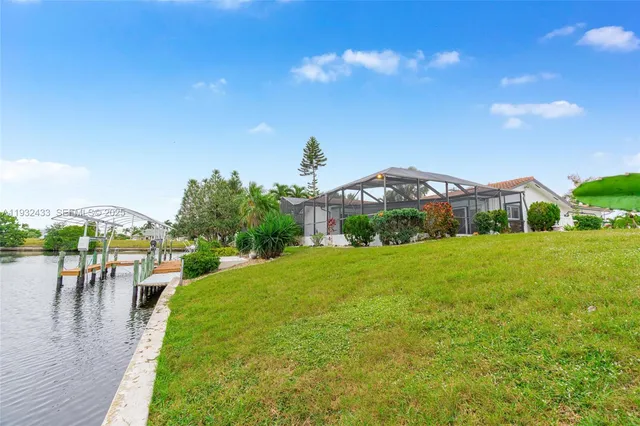 $620,000 | 1515 Southeast 32nd Terrace, Cape Coral, FL 33904