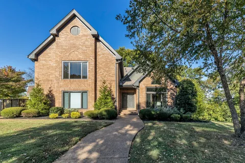 $999,999 | 102 Chuzzlewit Down, Brentwood, TN 37027