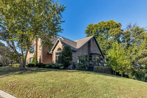 $999,999 | 102 Chuzzlewit Down, Brentwood, TN 37027