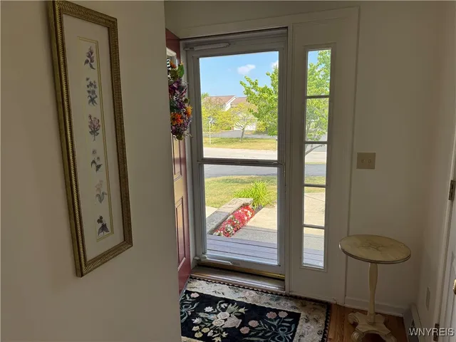 $284,900 | 73 Southwick Drive, Orchard Park, NY 14127