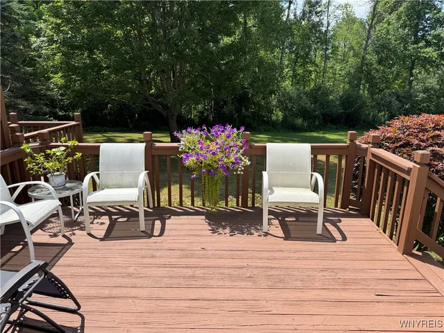 $284,900 | 73 Southwick Drive, Orchard Park, NY 14127