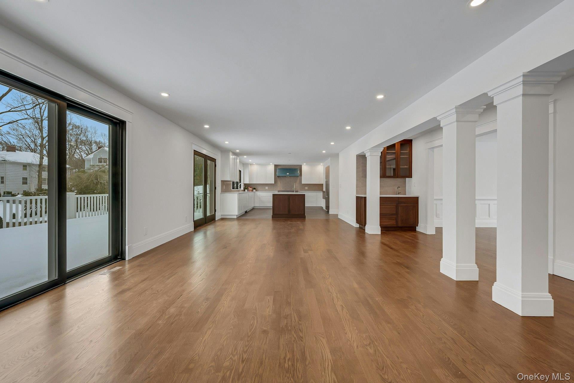 32 Sycamore Road Scarsdale, NY 10583 - Photo 13 of 48 Large spacious family room and breakfast area