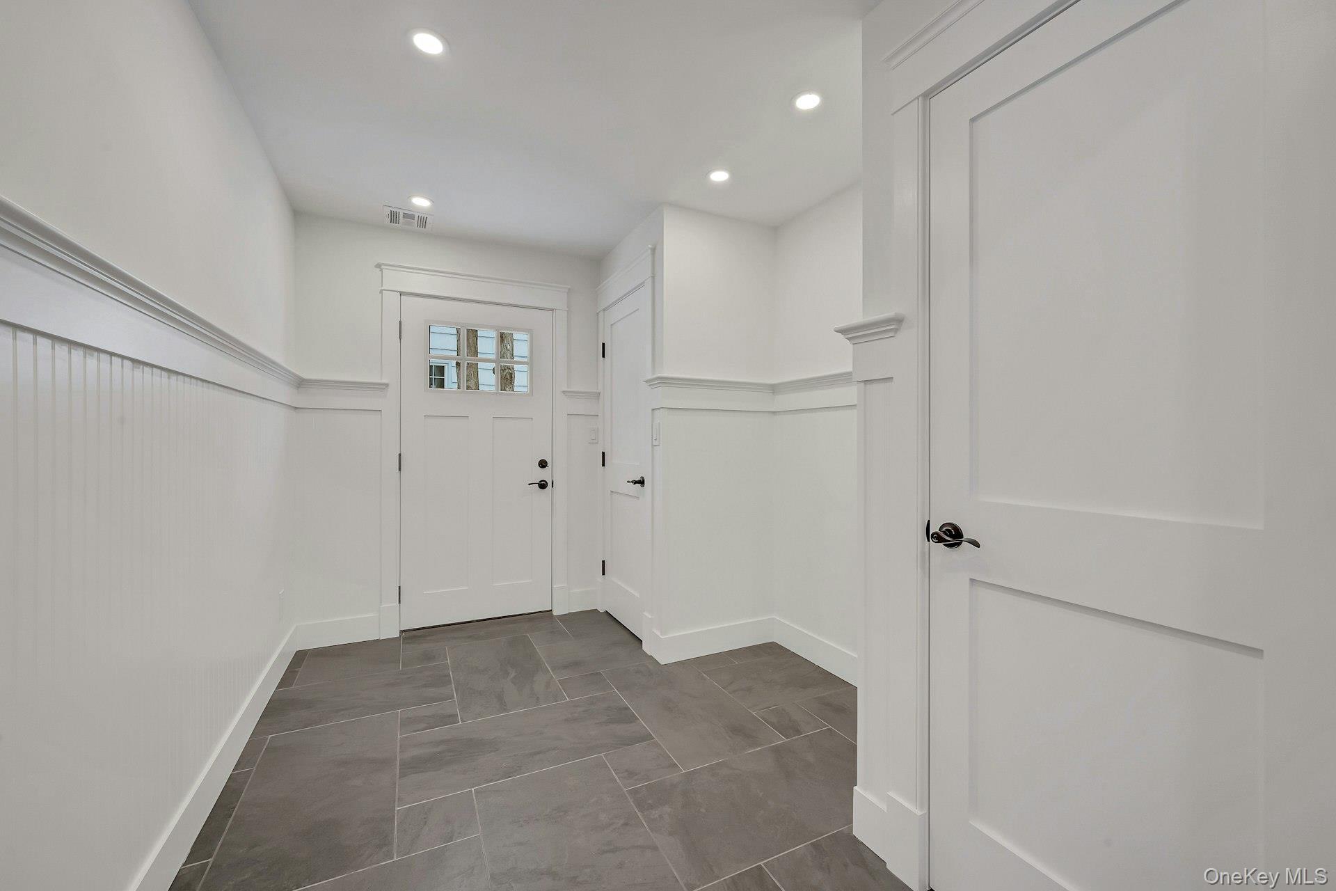 32 Sycamore Road Scarsdale, NY 10583 - Photo 24 of 50