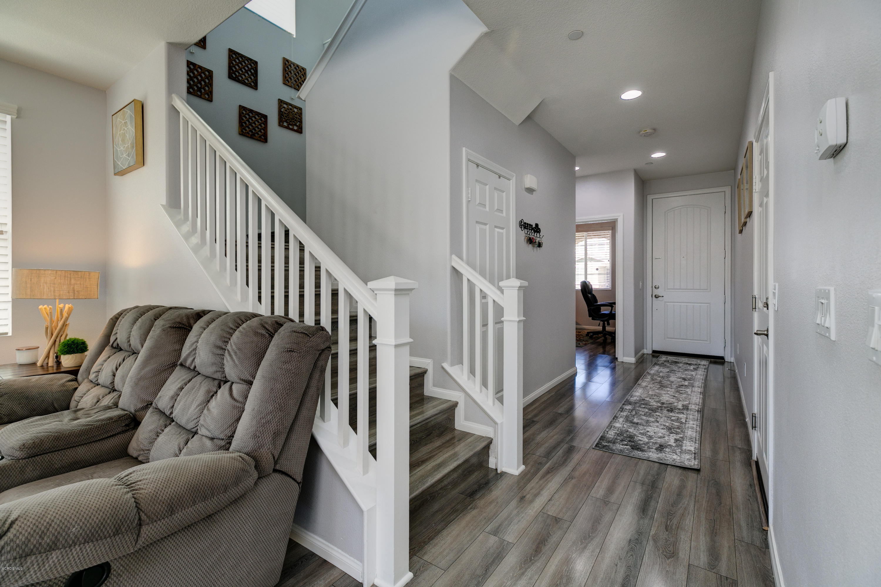 564 Rio Grande Way Oxnard, CA 93036 - Photo 19 of 37 18