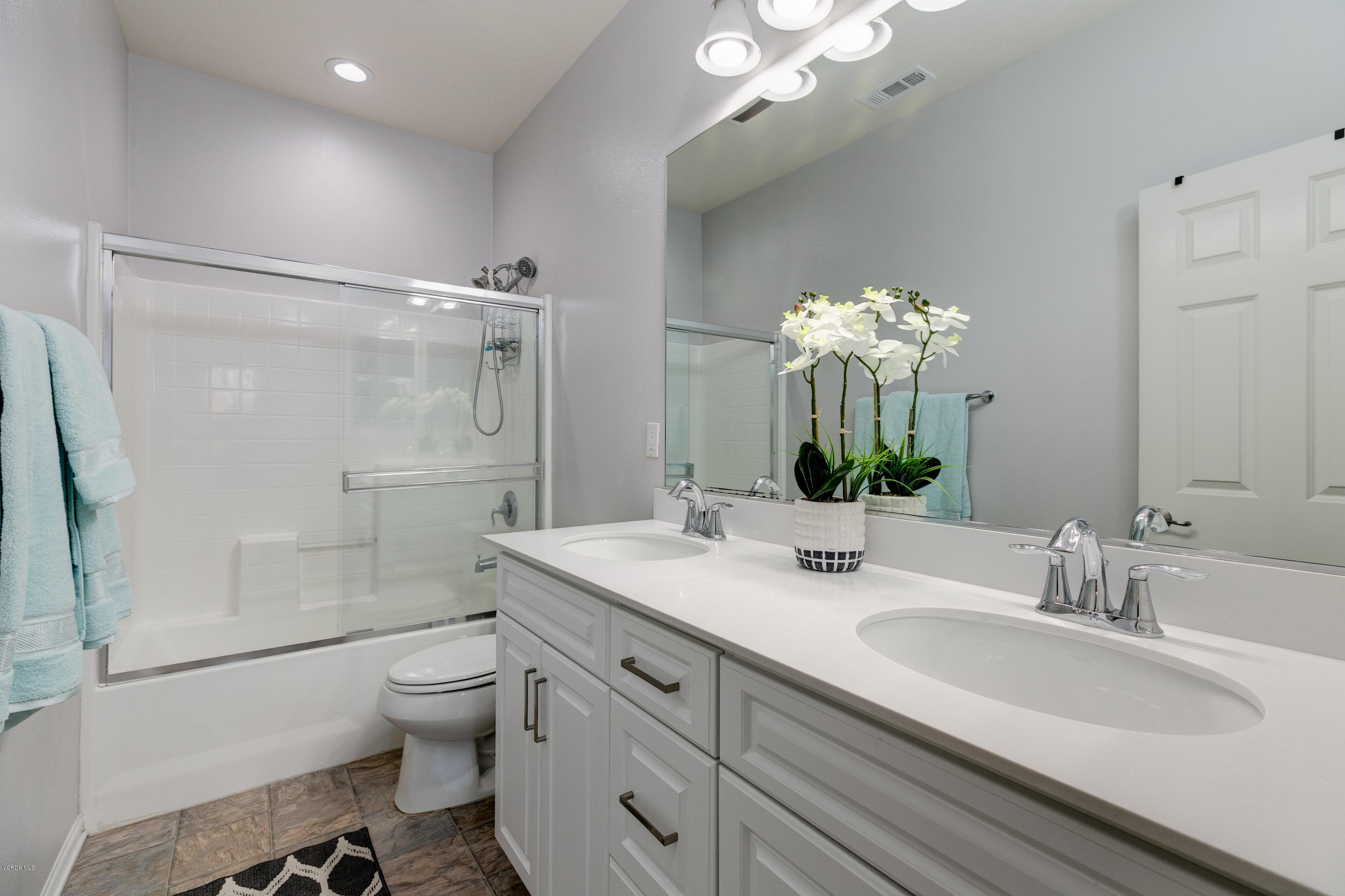 564 Rio Grande Way Oxnard, CA 93036 - Photo 28 of 37 27