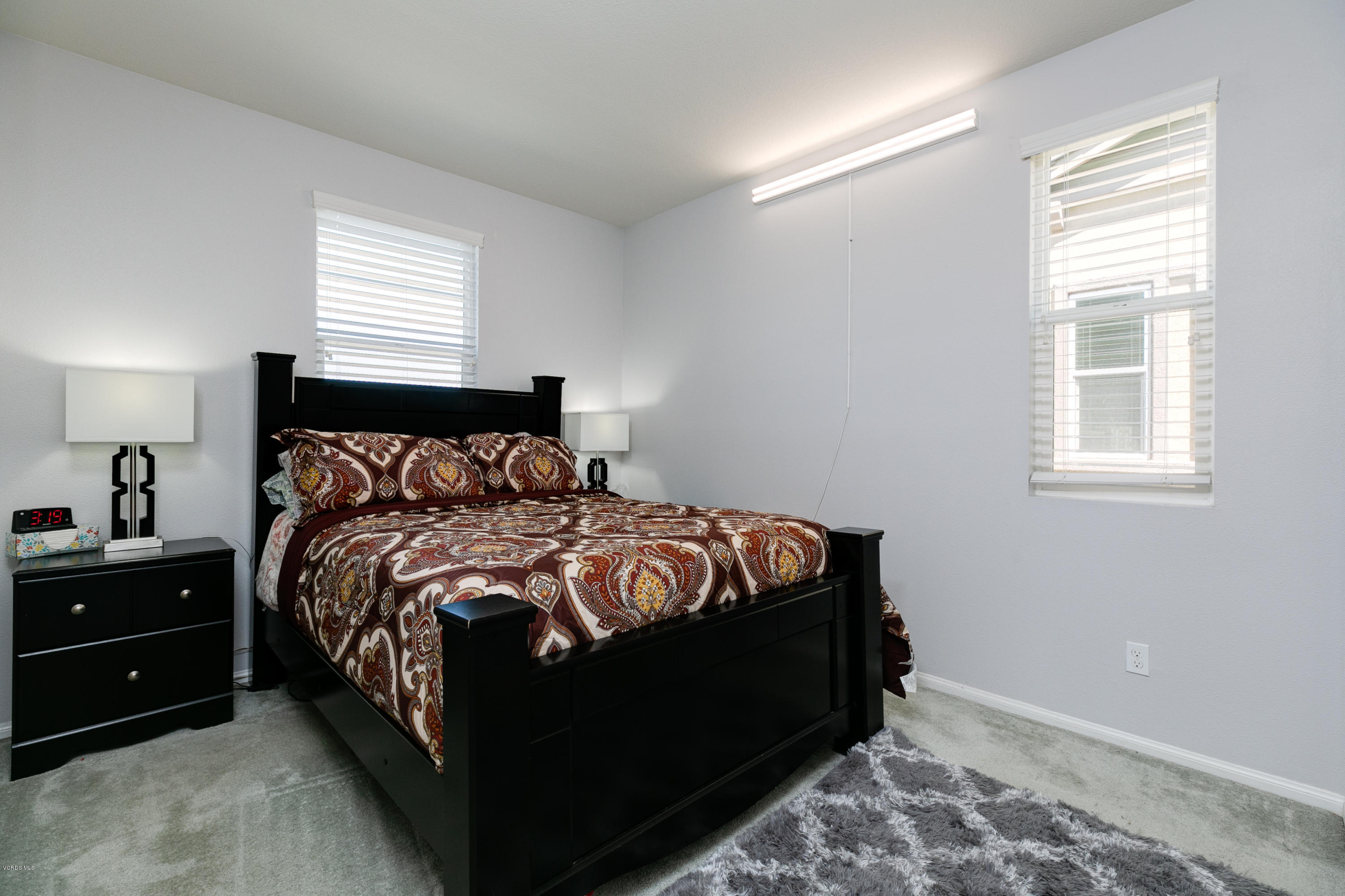 564 Rio Grande Way Oxnard, CA 93036 - Photo 29 of 37 28