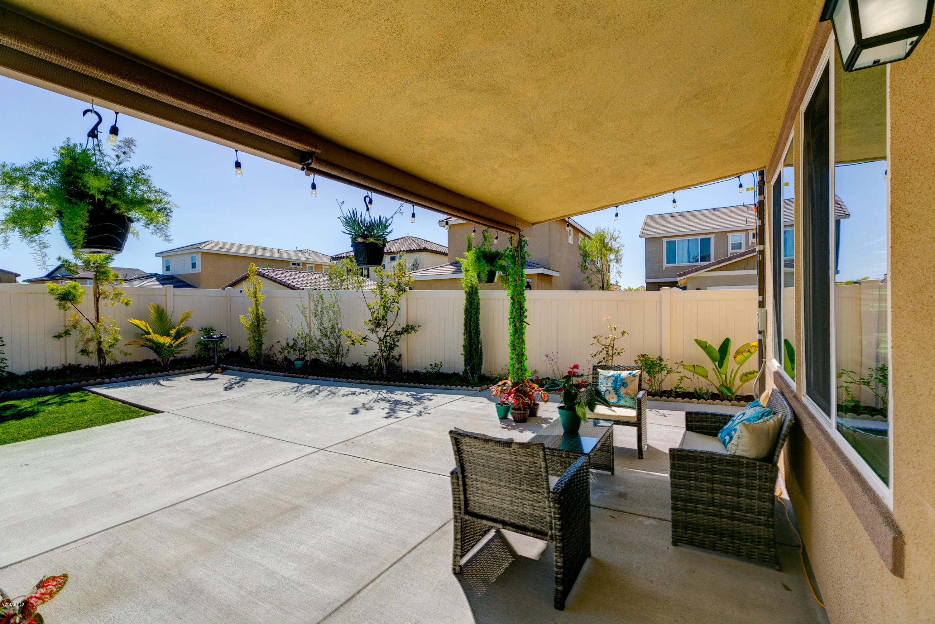 564 Rio Grande Way Oxnard, CA 93036 - Photo 32 of 37 31