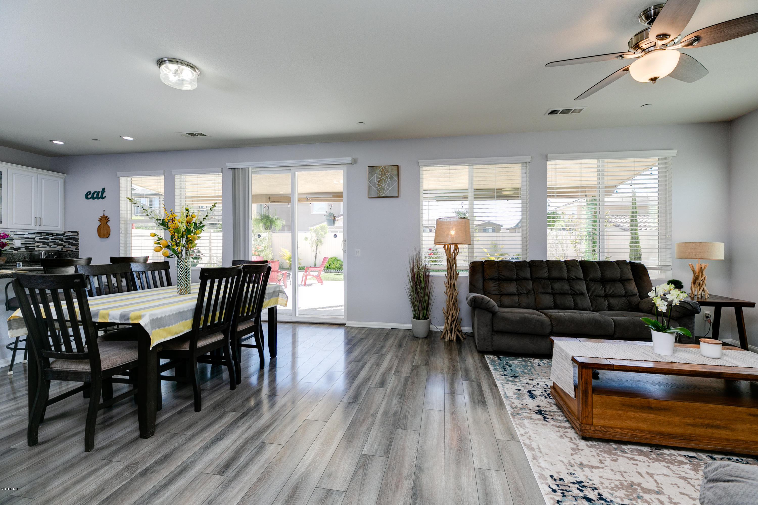 564 Rio Grande Way Oxnard, CA 93036 - Photo 5 of 37 4