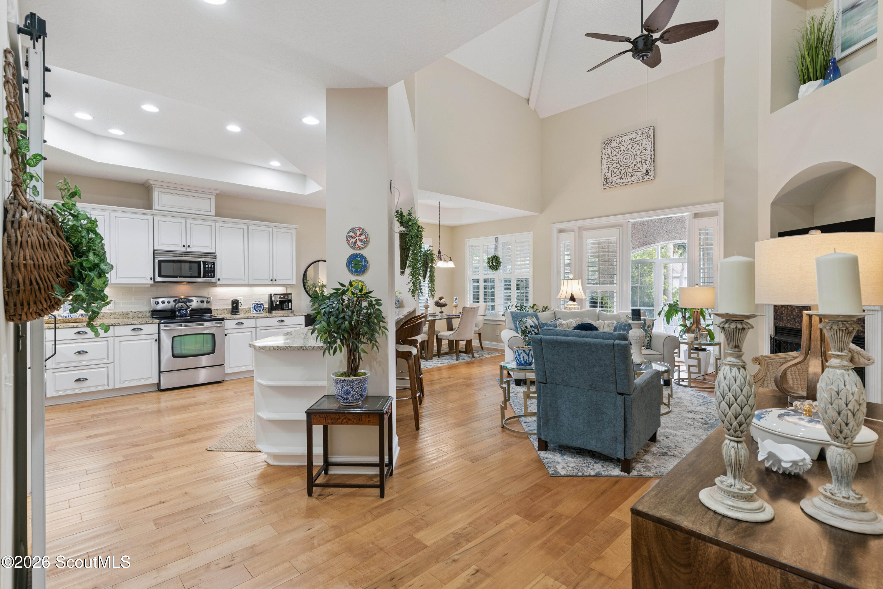 548 Fox Run Circle Brunswick, GA 31525 - Photo 8 of 39 DSC07841