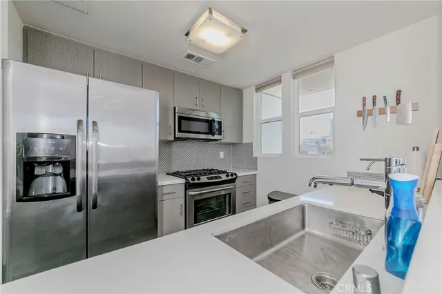 $665,000 | 436 South Virgil Avenue, Unit 403, Los Angeles, CA 90020