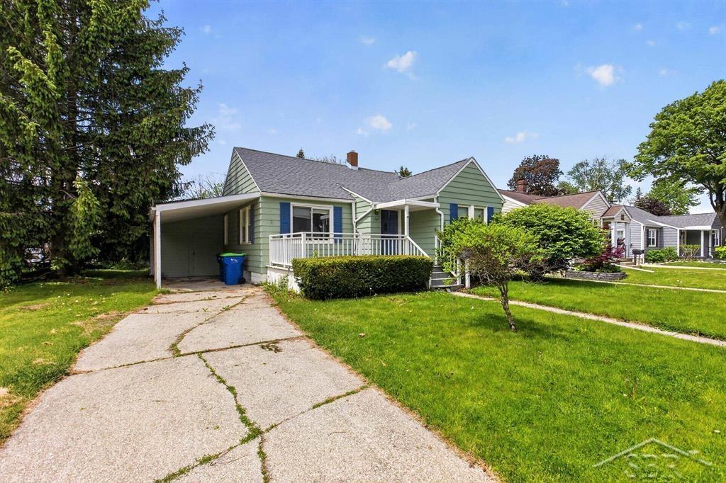 602 South Hampton Street Bay City, MI 48708 - Photo 2 of 20