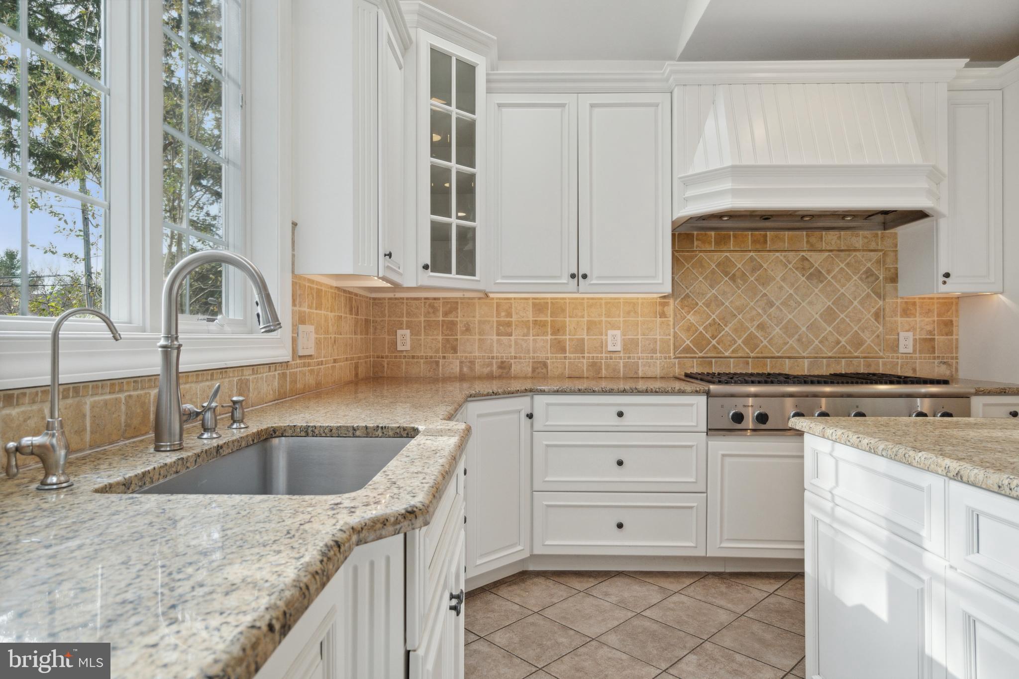 233 Fairview Road Penn Valley, PA 19072 - Photo 8 of 55