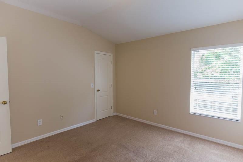 5879 Fishhawk Ridge Drive Lithia, FL 33547 - Photo 10 of 17