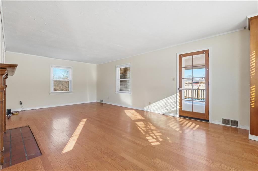 4252 Glasgow Road Valencia, PA 16059 - Photo 8 of 37 Gallery Image 8