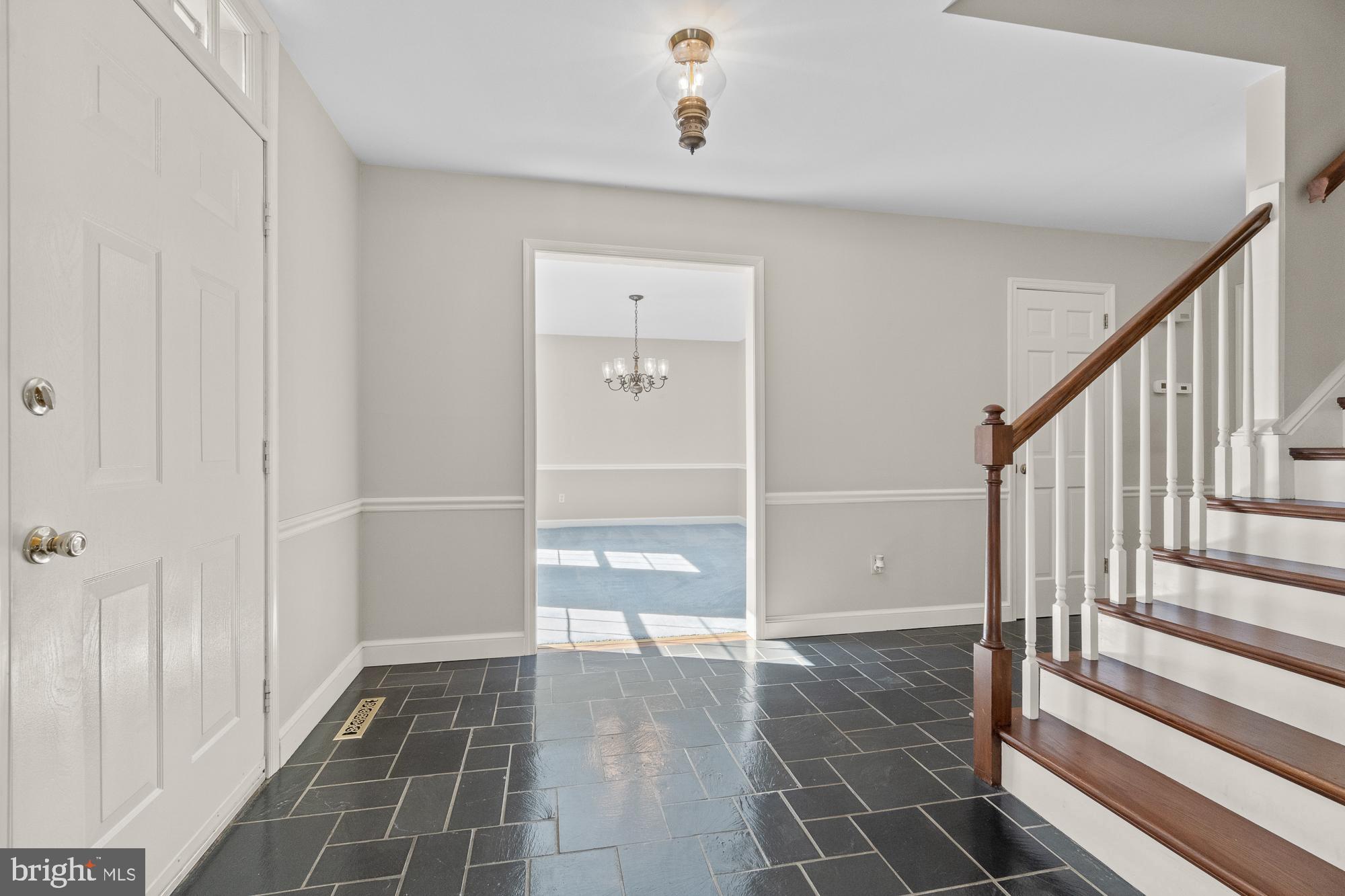 12601 Deoudes Road Boyds, MD 20841 - Photo 29 of 66 View of the dining room