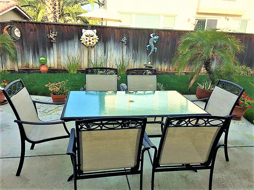 3532 Keystone Loop Discovery Bay, CA 94505 - Photo 28 of 37 a view of a chairs and table in patio