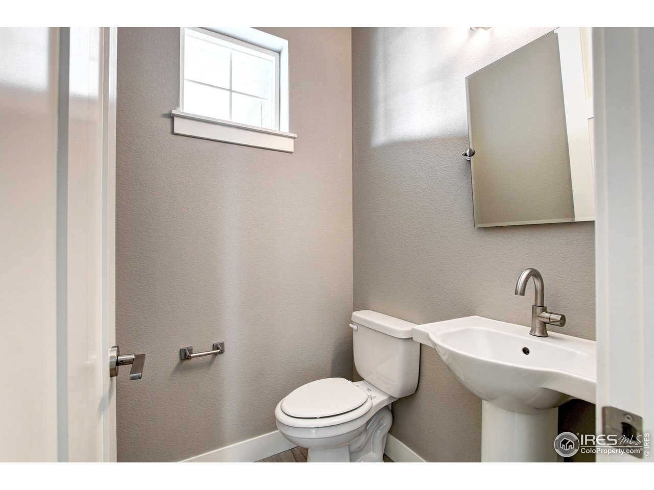 2014 Scarecrow Road Fort Collins, CO 80525 - Photo 21 of 40 Powder Bath