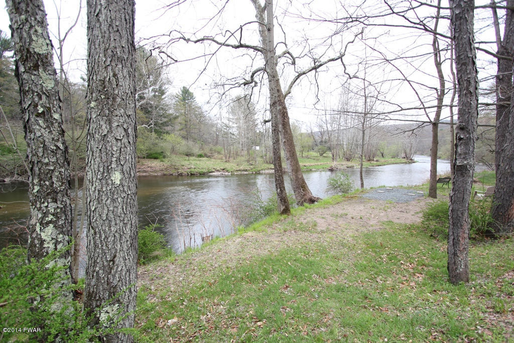104 Riverside Drive Hawley, PA 18428 - Photo 14 of 25 Gallery Image 14