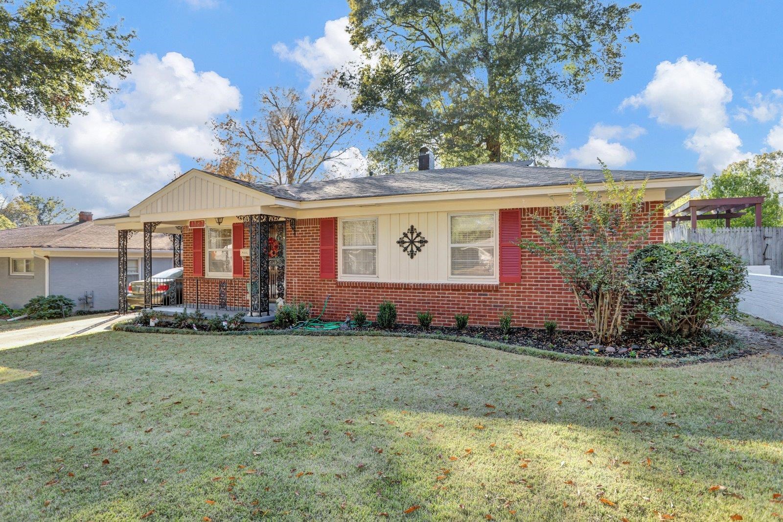 1383 Woodston Road Memphis, TN 38117 - Photo 3 of 23 Gallery Image 3
