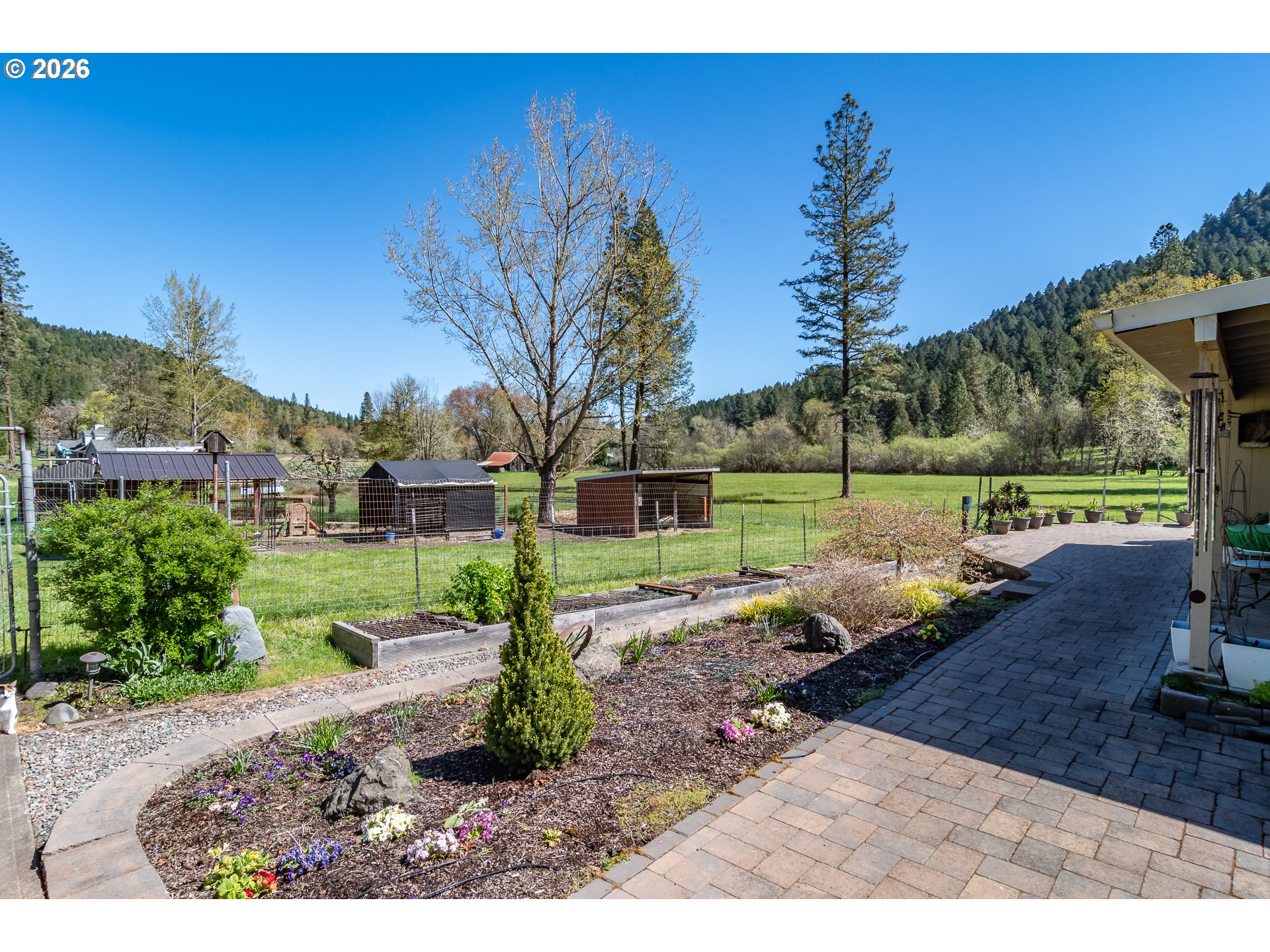 1868 Larson Road Roseburg, OR 97471 - Photo 29 of 48