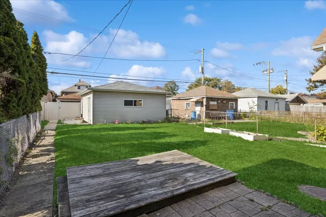 $335,000 | 1530 South 61st Avenue, Cicero, IL 60804