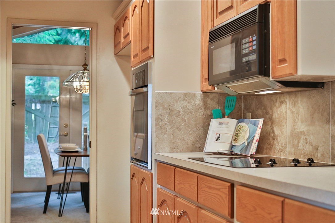 16152 Southeast 146th Place Renton, WA 98059 - Photo 7 of 25