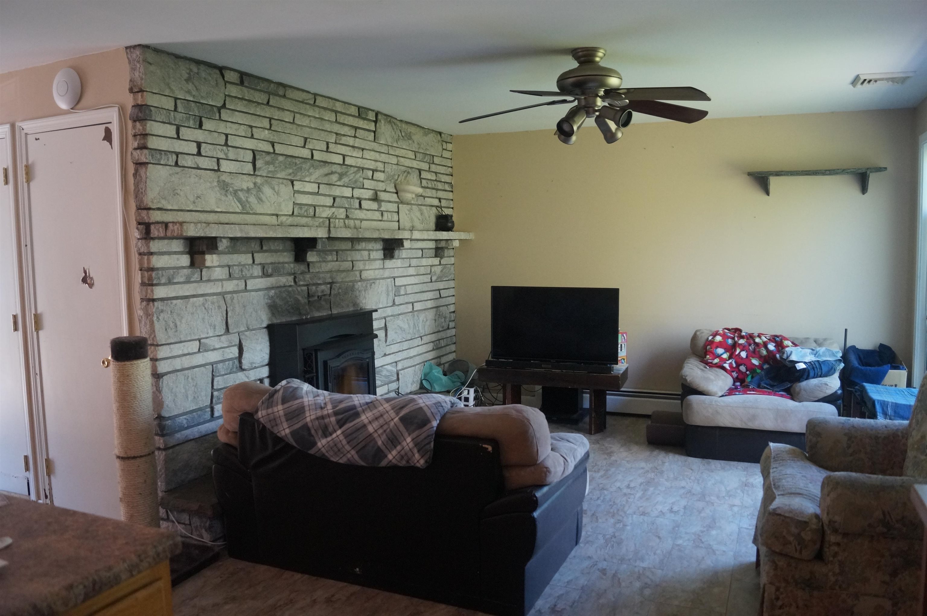 4 Ferland Drive Derry, NH 03038 - Photo 4 of 7