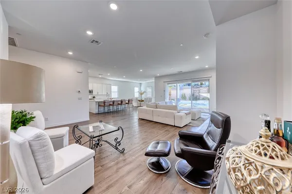 $975,000 | 141 Juliette Pointe Lane, Henderson, NV 89011