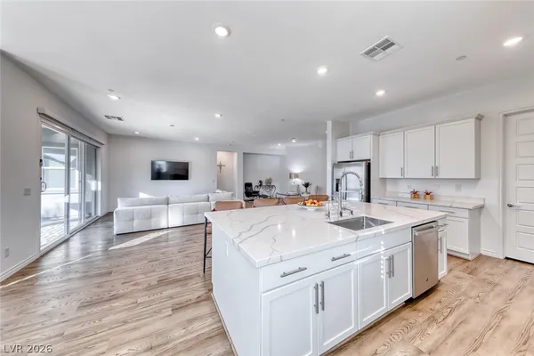$975,000 | 141 Juliette Pointe Lane, Henderson, NV 89011