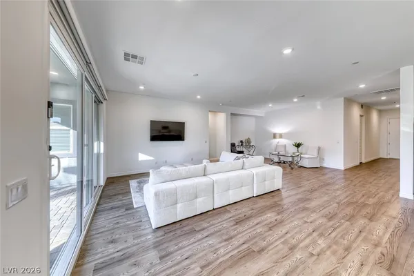 $975,000 | 141 Juliette Pointe Lane, Henderson, NV 89011